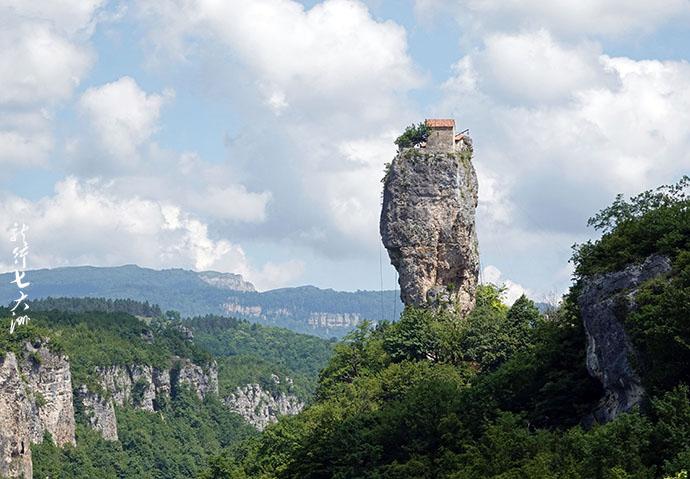 【<a href='http://travel.sina.com.cn/gelujiya-lvyou/?from=b-keyword' >格鲁吉亚</a>】奇观探访-“石柱顶的教堂”