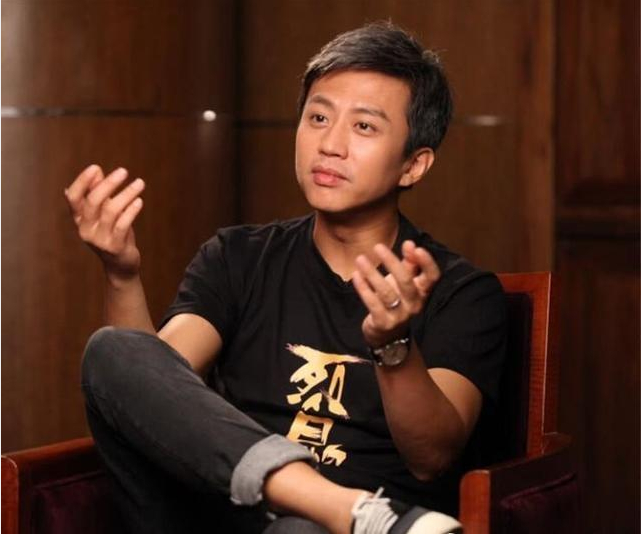 邓超请客卡里却没钱，电话开免提质问妻子，孙俪7字回应笑翻全场