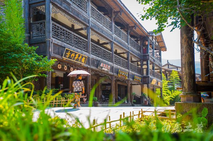 因为这里,<a href='http://travel.sina.com.cn/chongqingshi-lvyou/?from=b-keyword' >重庆</a>从火炉变避暑胜地