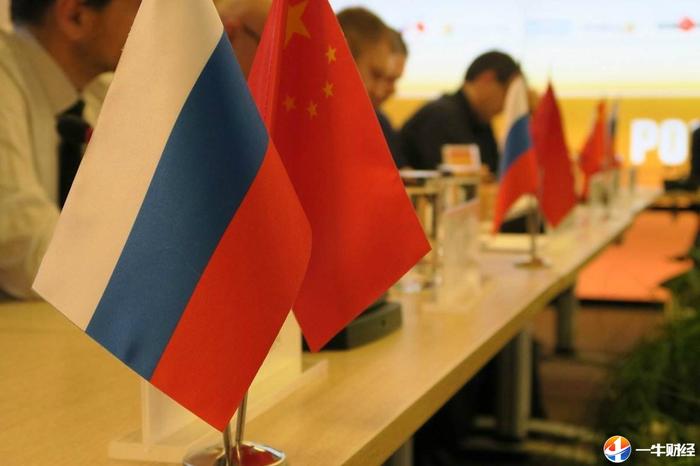 中俄贸易突破1000亿美元，俄罗斯还让汉语加入统考科目！这3国…