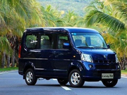 号称“面包车之王”，搭全时四驱，233布局，卡罗拉都没它省油