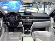 配置压制朗逸，仅8万，搭配奥迪A6L的内饰