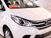 全新红旗SUV街头亮相，浓郁的中式豪华韵味，给个不买揽胜的理由