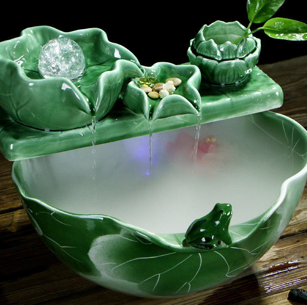 越来越多的有钱人家择创意流水摆件，寓意财源茂盛，来年大展宏图