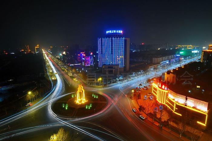 流光溢彩，点亮辉县——美丽的辉县夜景等你来