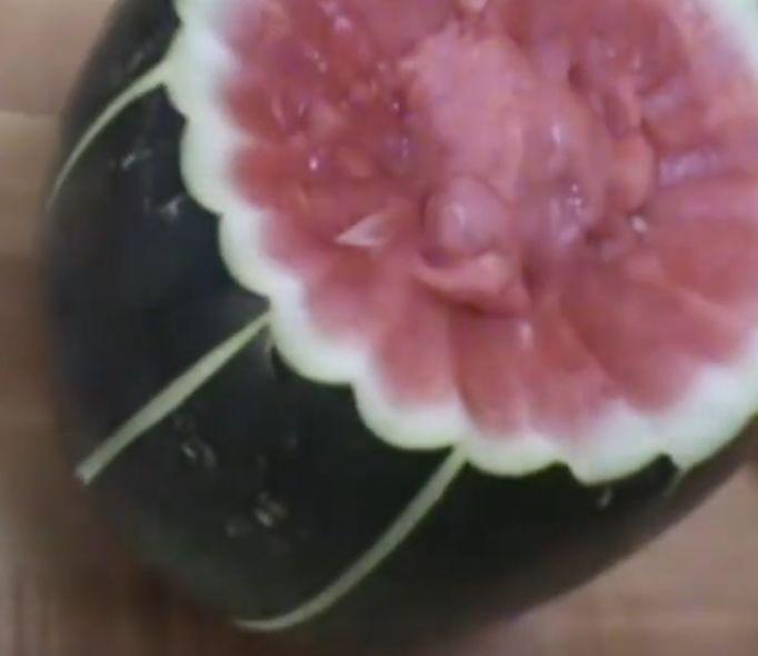3元一斤的黑西瓜，在日本却能卖出4万元，得知真相后不淡定了