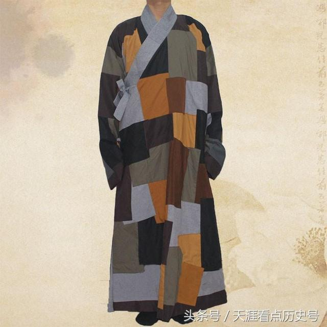 清初剃发易服令，汉人留辫子不准穿汉服，为何和尚和道士例外