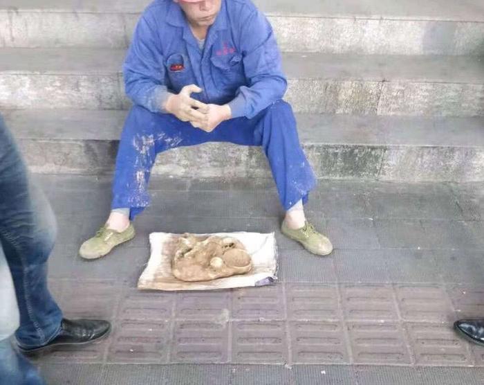 古玩市场碰到的“原创”古董，这些奇葩假古董能把人笑出内伤！