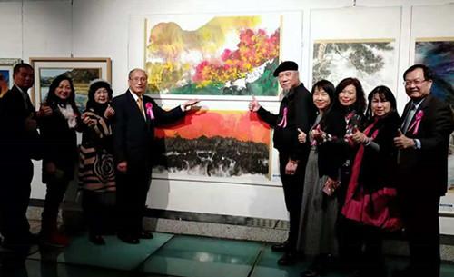 蔡丰名作品《锦綉大地》在第41回韩国文化美术大展中展出广获赞赏
