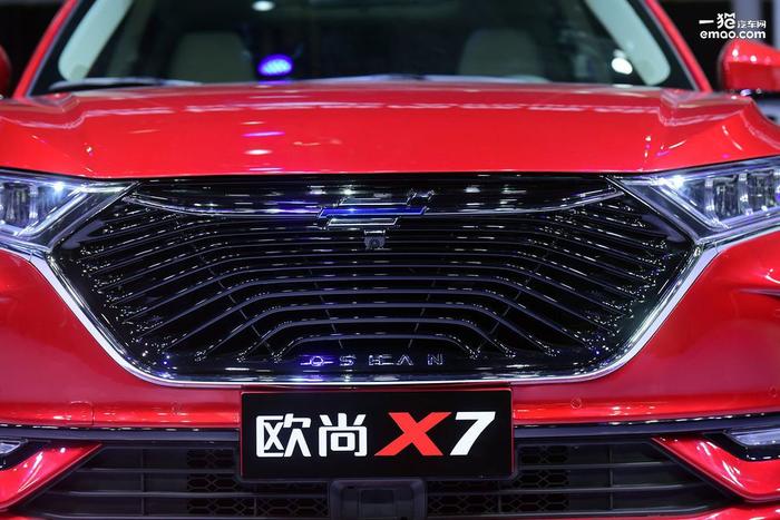 欧尚首款紧凑5座SUV-欧尚X7上海车展亮相