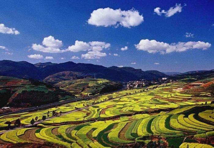 云南省最受欢迎的城市，一处被称为世外桃源的旅游胜地，不是大理