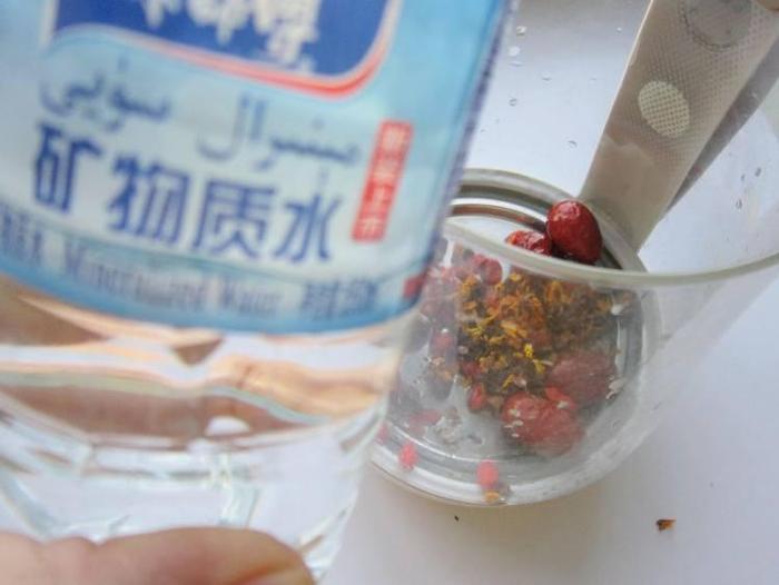 美容养颜降三高的茶，益肝补阴，尤其适合失眠人多喝