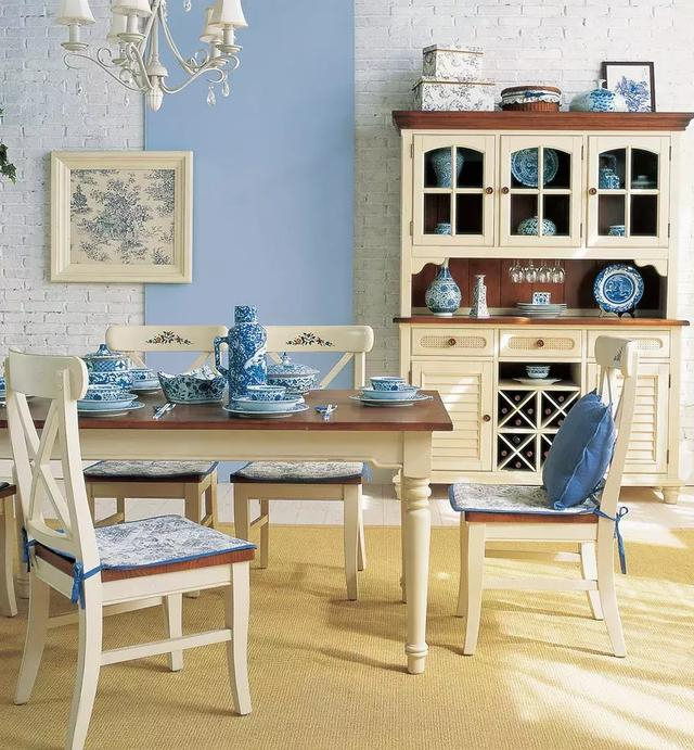 家用餐椅怎么选 各类餐椅优缺点对比