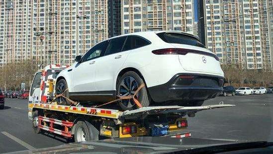 路咖与车：同样80万的电动车 国产和进口奔驰EQC的区别