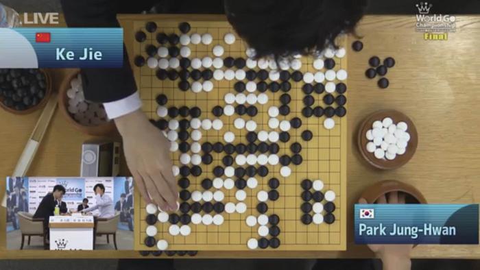 柯朴战再现“钓鱼式”落子：这算不算悔棋呢？