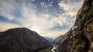 秘鲁的网红悬崖酒店Skylodge Adventure S