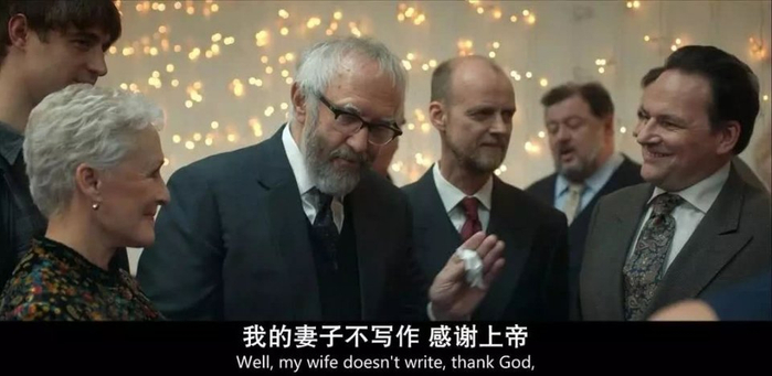 三获艾美奖，二获金球奖，七提奥斯卡，这位72岁的奶奶不简单！
