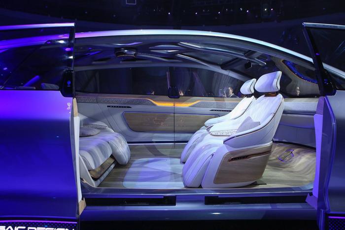 配备5G零屏幕智能座舱，上汽荣威Vision-i概念车发布