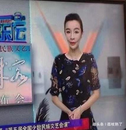 原央视著名女主持人，因为整容失败，如今面目全非