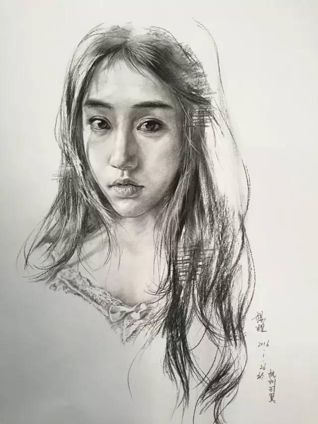 国美素描状元，他画的小姐姐美的让人窒息！