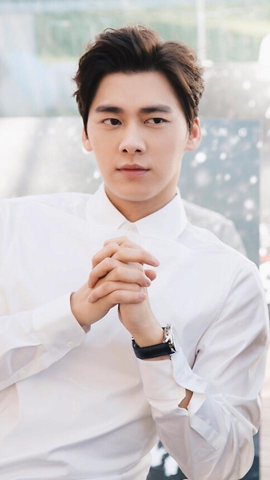 明星四分卫频频爆发 创造多项历史纪录引爆全场激情