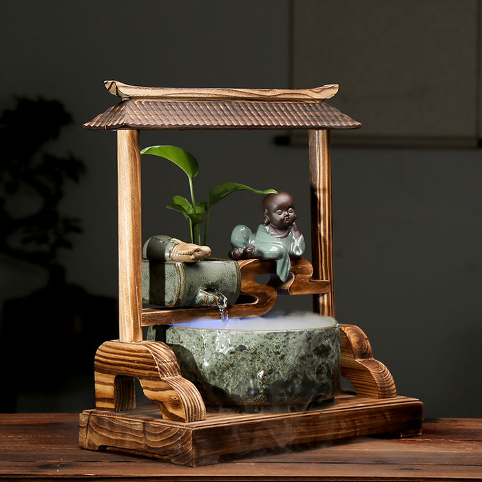 越来越多的有钱人家择创意流水摆件，寓意财源茂盛，来年大展宏图