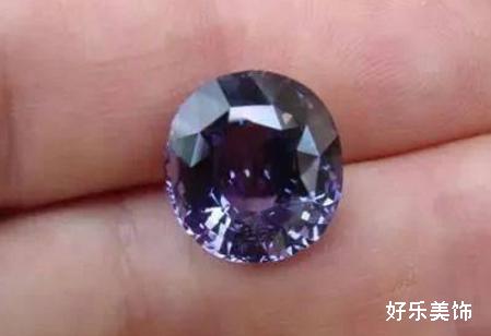 十大最贵的宝石和石头，钻石最便宜，最贵很红