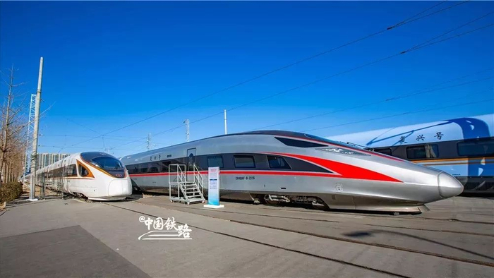 智能京张高铁加入复兴号家族！车内景象首曝光！