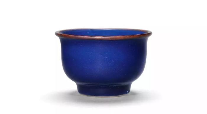 香港纪伯伦国际拍卖行：明代蓝釉瓷器，宛如宝石般的美