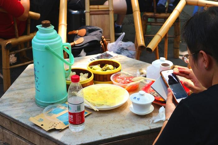 成都人民公园，见识一下上千人喝茶的盛况
