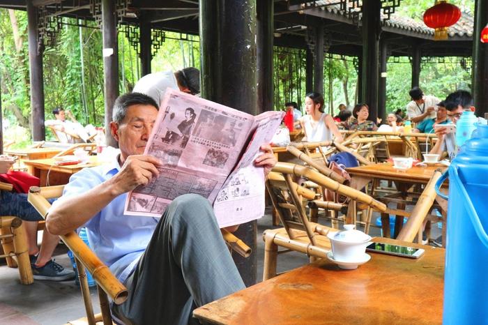 成都人民公园，见识一下上千人喝茶的盛况