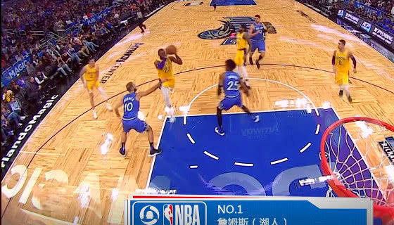 詹姆斯关键时刻挺身而出稳定罚球锁定胜局