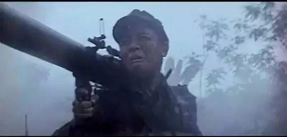 《高山下的花环》里著名的瞎火弹：炮手小北京牺牲的真实过程！