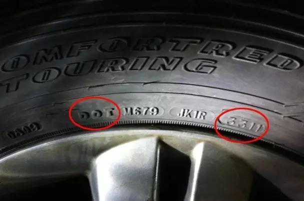 安装轮胎时，要注意4个要点，估计很多车主不知道
