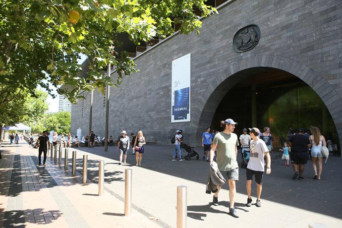 【<a href='http://travel.sina.com.cn/aodaliya-lvyou/?from=b-keyword' ><em>澳大利亚</em></a>】<a href='http://travel.sina.com.cn/moerben-lvyou/?from=b-keyword' ><em>墨尔本</em></a><a href='http://travel.sina.com.cn/weiduoliya-lvyou/?from=b-keyword' ><em>维多利亚</em></a>美术馆,艺术与灵感迸发的殿堂