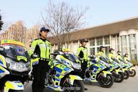 帅呆了！河南首支“女警铁骑”亮相漯河