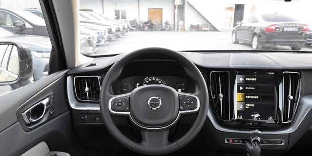 实拍|全新沃尔沃XC60 40万内最安全的SUV?