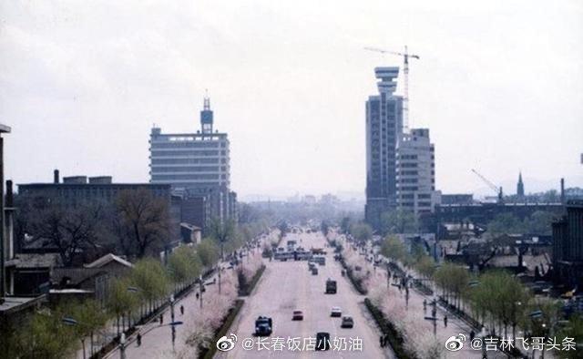 1982年的吉林省吉林市，北国江城的街景旧貌