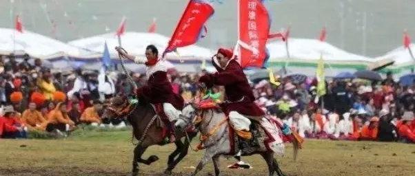 理塘国际赛马节
