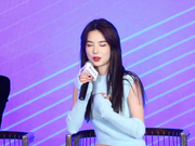 视频-新浪杯滑雪时尚星推官@周小仙yoo论坛发言