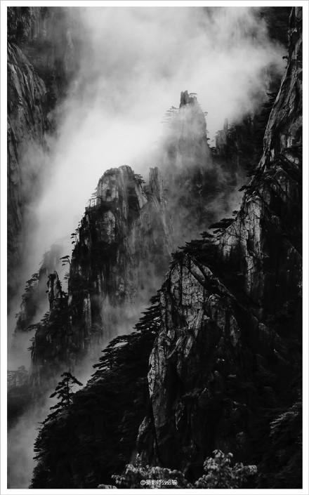 行摄黄山,需要点运气,需要点等待,需要付出多多的体力。