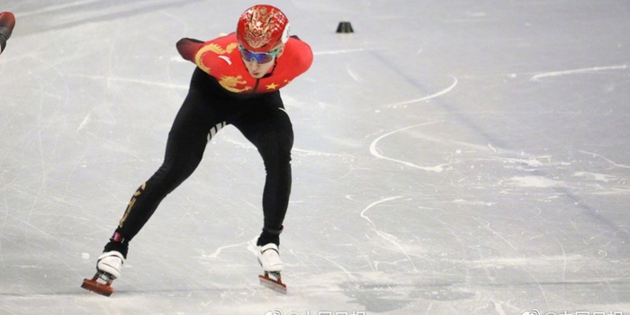 李文龙短道速滑比赛视频 w700h350z1l10t103ca.jpg