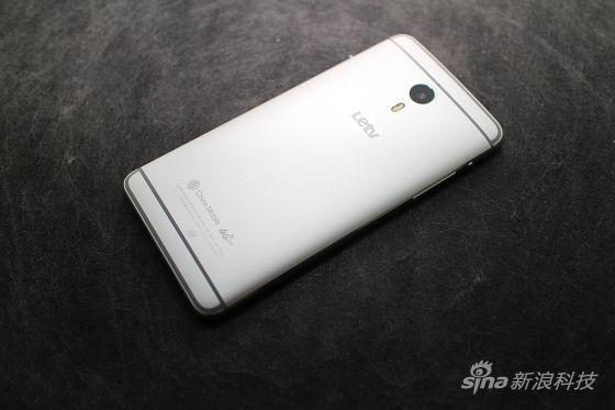 乐1 Pro机身背部