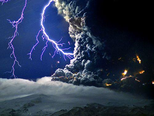 火山爆发触发闪电 火山爆发触发闪电