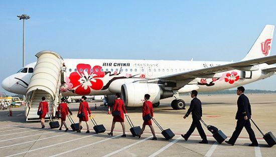 国航班机。(原文配图) 国航班机。(原文配图)