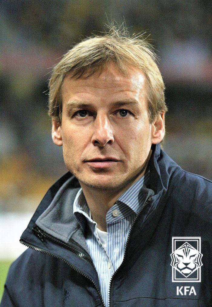 德国足球名宿克林斯曼出任韩国国家队主教练