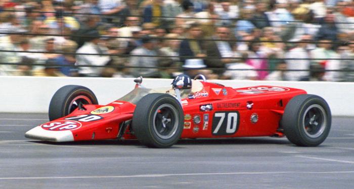 Lotus 56 是一款燃气轮机驱动的四轮驱动赛车