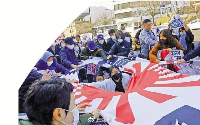 旭日旗再次飘扬在釜山港，韩国人原谅日本了吗？