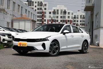  Kia K5 Keku is tough enough. This car has dropped 38800 yuan at the highest. Those who buy competing products regret it!