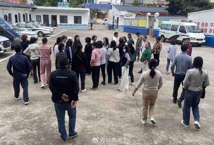 “录取通知书”居然有假？昆明多名家长疑陷升学骗局，警方已介入调查